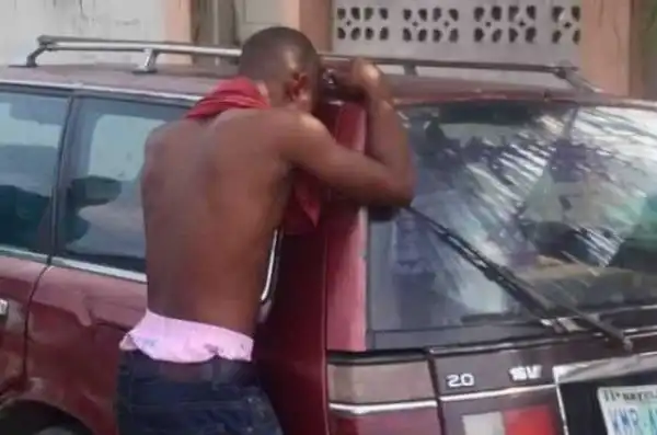 Trader Bites Off His Customer